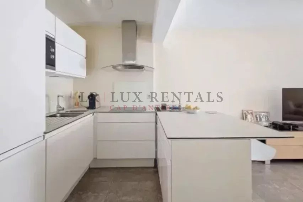Appartement de luxe à vendre à Juan-les-Pins, 699 000 €, Photo 3