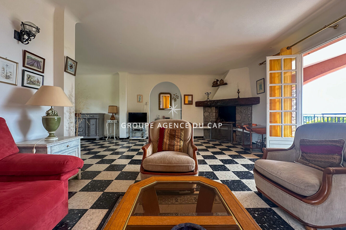 Maison de luxe à vendre à Les Issambres, 950 000 €, Photo 4