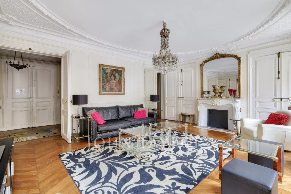 Luxury Apartment for sale in Paris 6Ème, 2 550 000 €, Photo 3