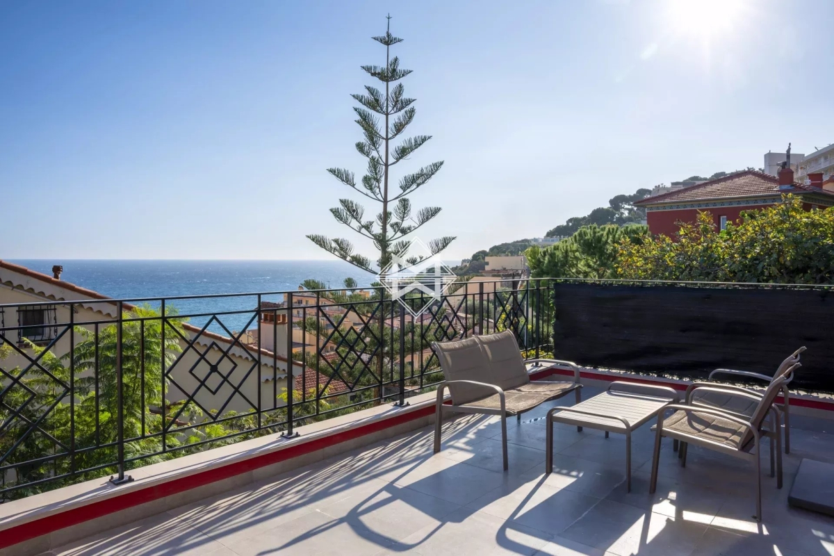 Maison de luxe à vendre à Cap-d'Ail, 1 699 000 €, Photo 1
