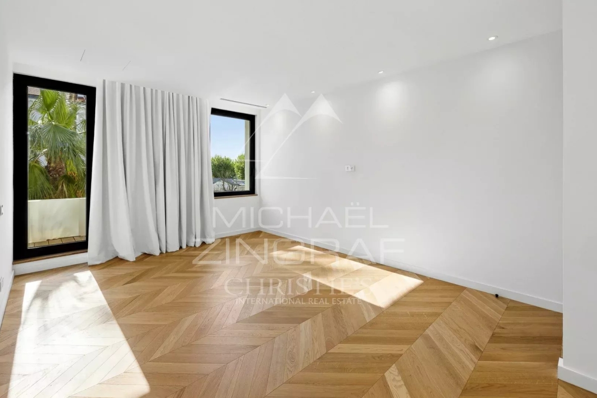 Luxury Apartment for sale in Saint-Raphaël, 995 000 €, Photo 5