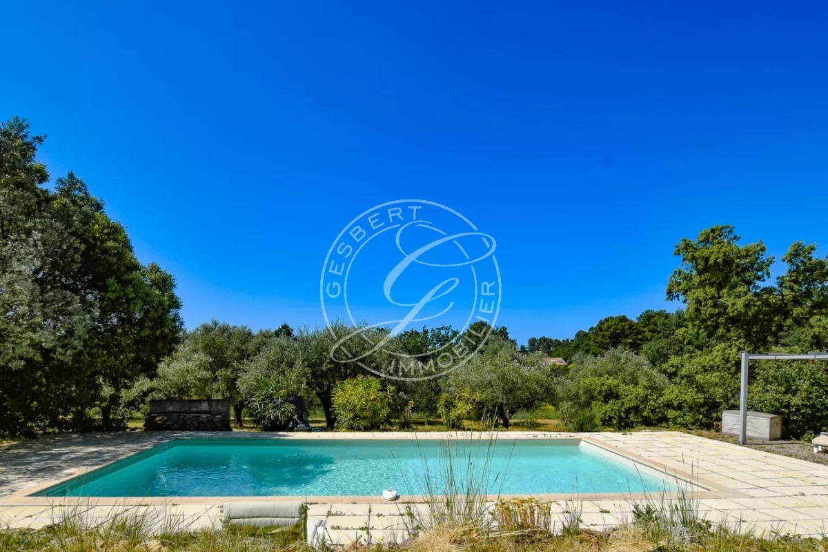 Maison de luxe à vendre à Tourtour, 770 000 €, Photo 5