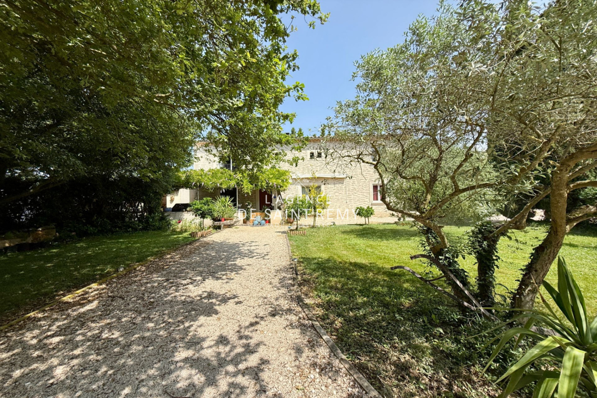 Maison de luxe à vendre à Noves, 598 000 €, Photo 2