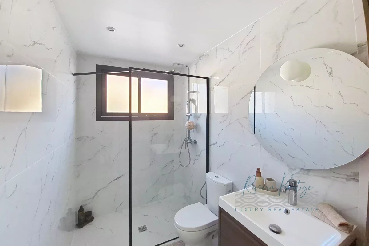 Maison de luxe à vendre à Antibes, 1 166 000 €, Photo 7