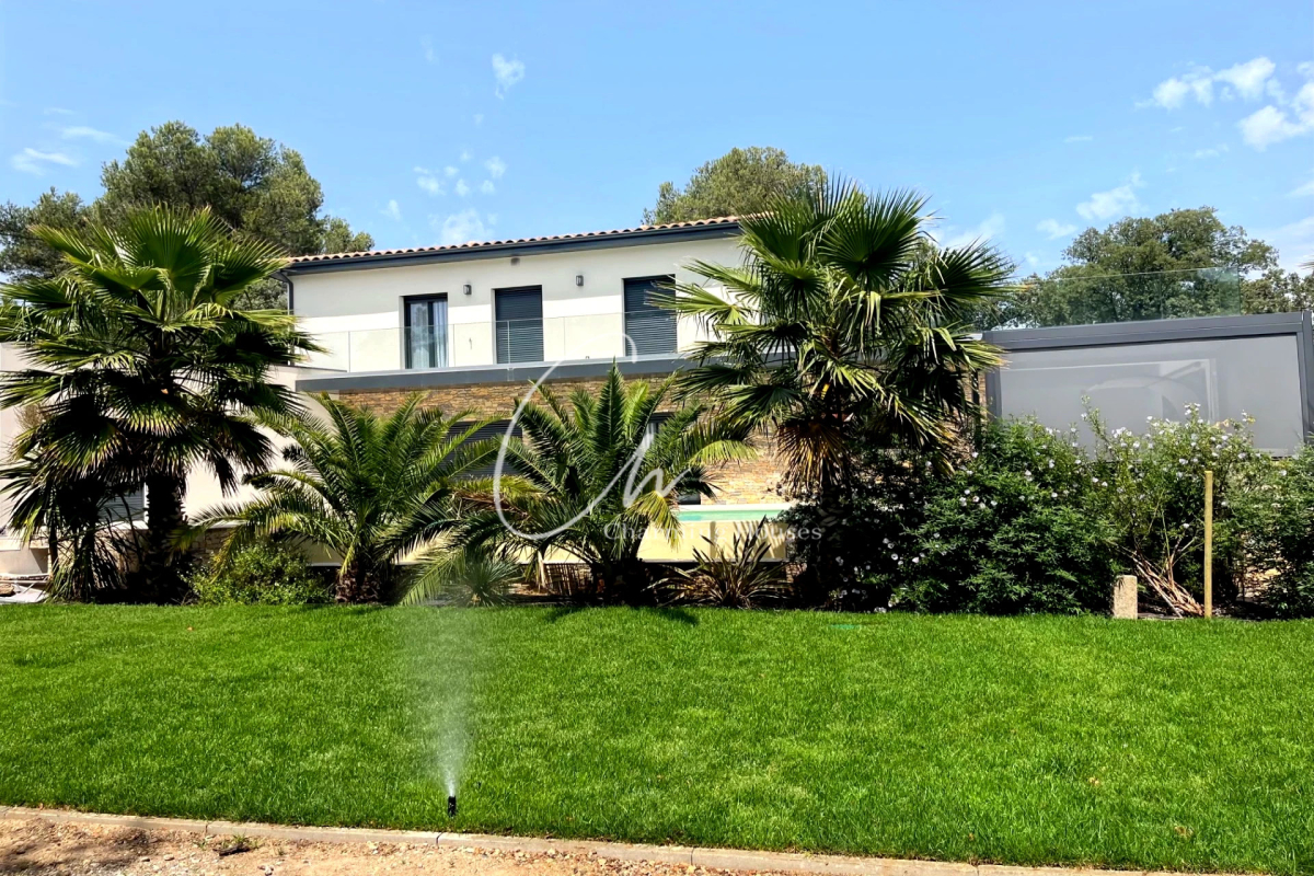 Luxury House for sale in Nîmes, 880 000 €, Photo 1