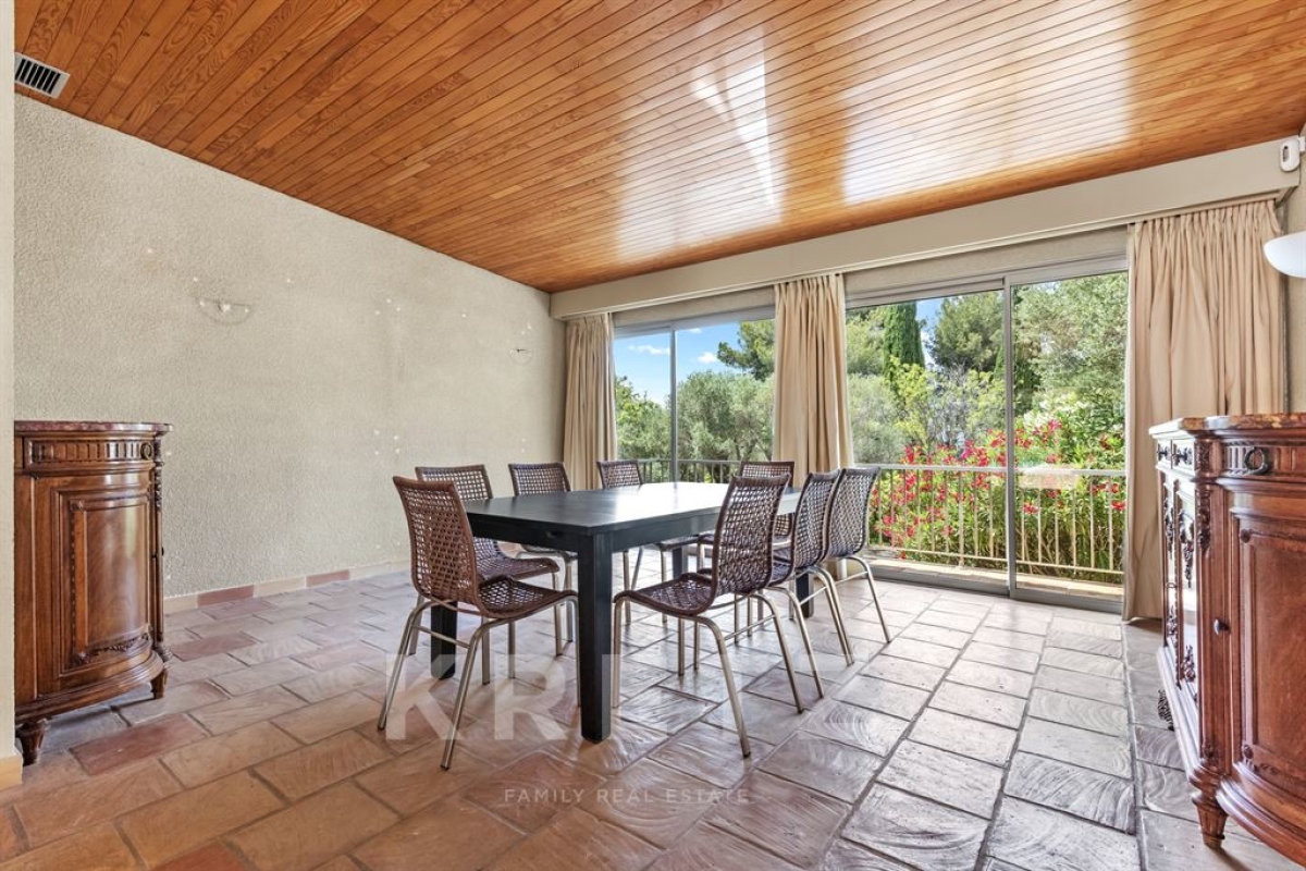 Maison de luxe à vendre à Sanary-sur-Mer, 1 950 000 €, Photo 5