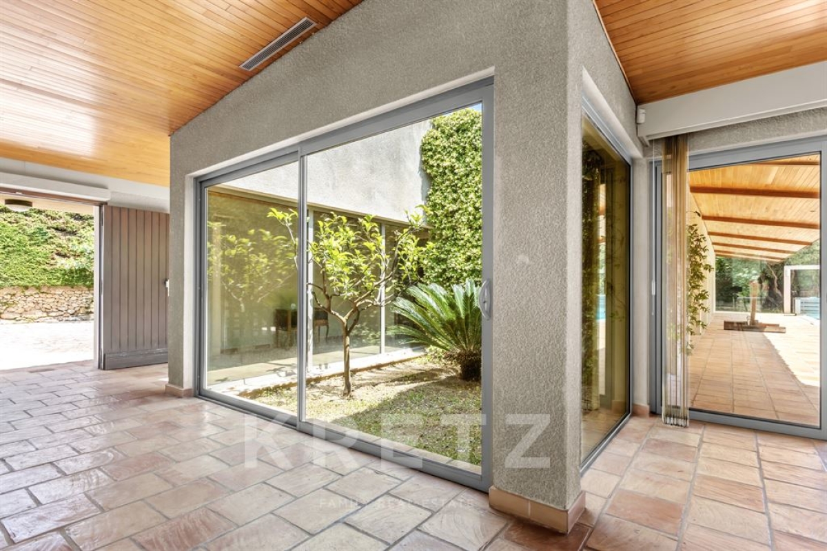 Maison de luxe à vendre à Sanary-sur-Mer, 1 950 000 €, Photo 6