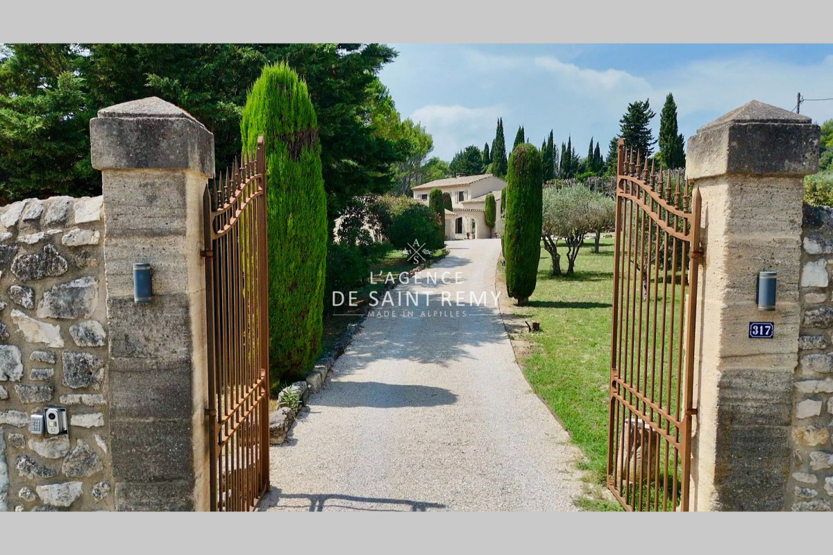 Luxury House for sale in Saint-Rémy-de-Provence, 2 120 000 €, Photo 7