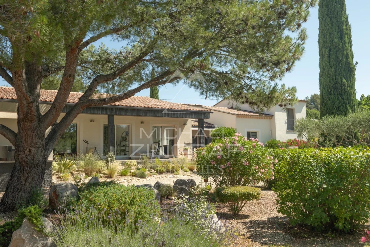 Maison de luxe à vendre à Lauris, 1 200 000 €, Photo 1
