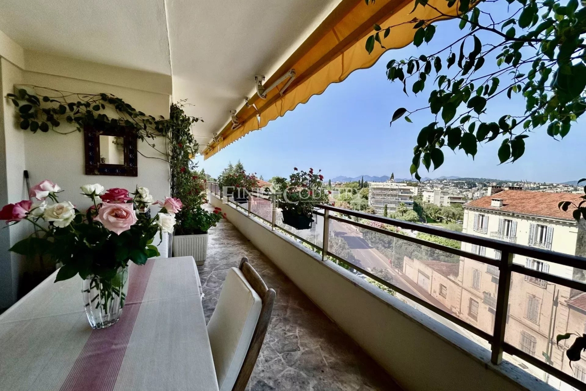 Luxury Apartment for sale in Le Cannet, 640 000 €, Photo 2