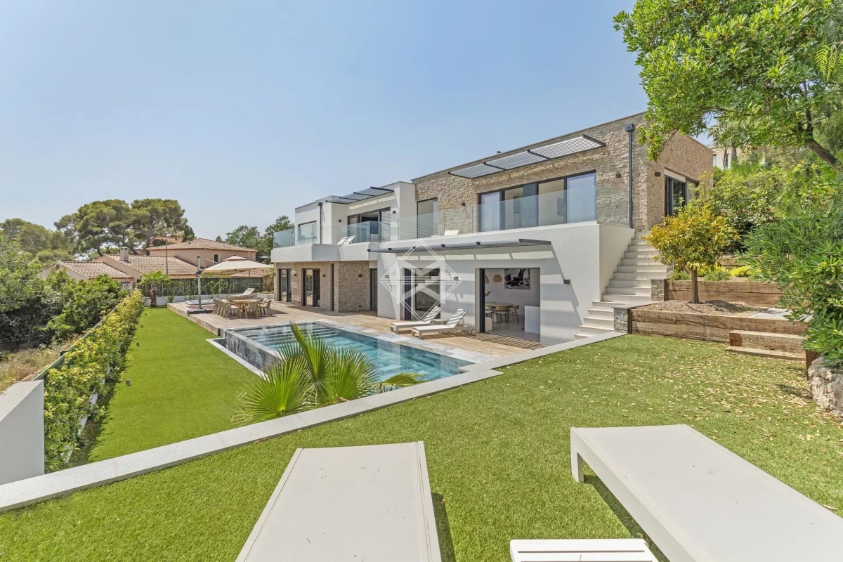 Maison de luxe à vendre à Les Issambres, 3 400 000 €, Photo 1