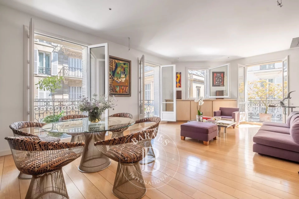 Luxury Apartment for sale in Paris 6Ème, 2 300 000 €, Photo 2