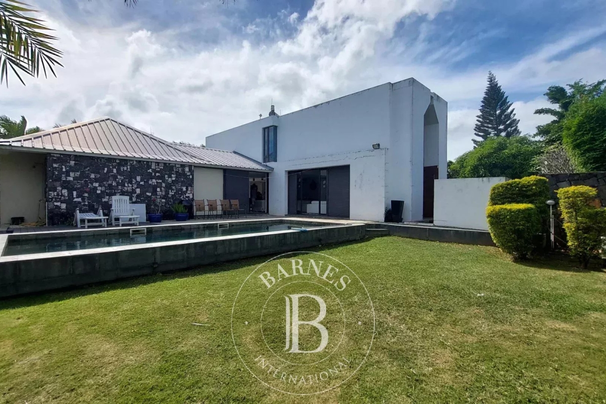 Maison de luxe à vendre à Eclose-Badinières, 30 000 000 €, Photo 2