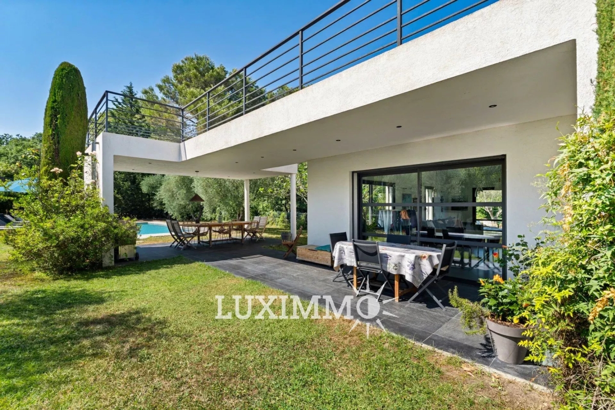 Maison de luxe à vendre à Valbonne, 1 590 000 €, Photo 1