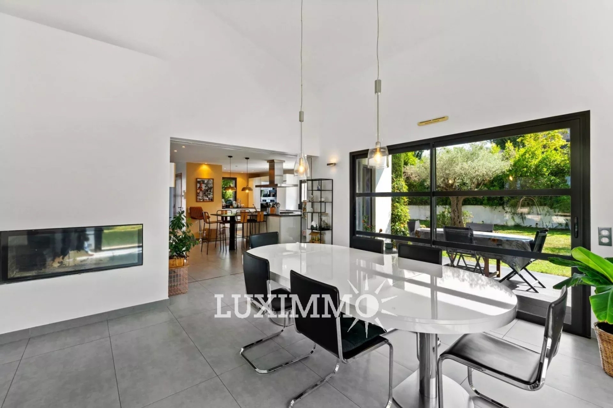 Luxury House for sale in Valbonne, 1 590 000 €, Photo 5