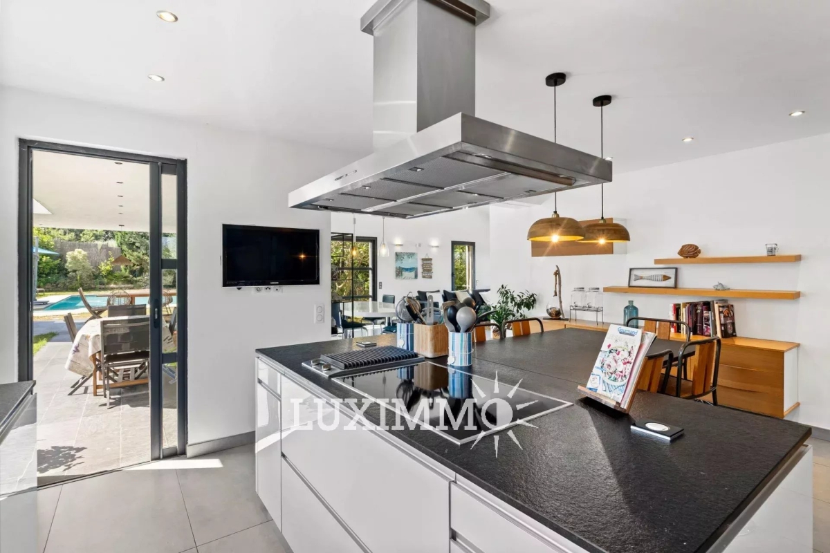 Luxury House for sale in Valbonne, 1 590 000 €, Photo 7