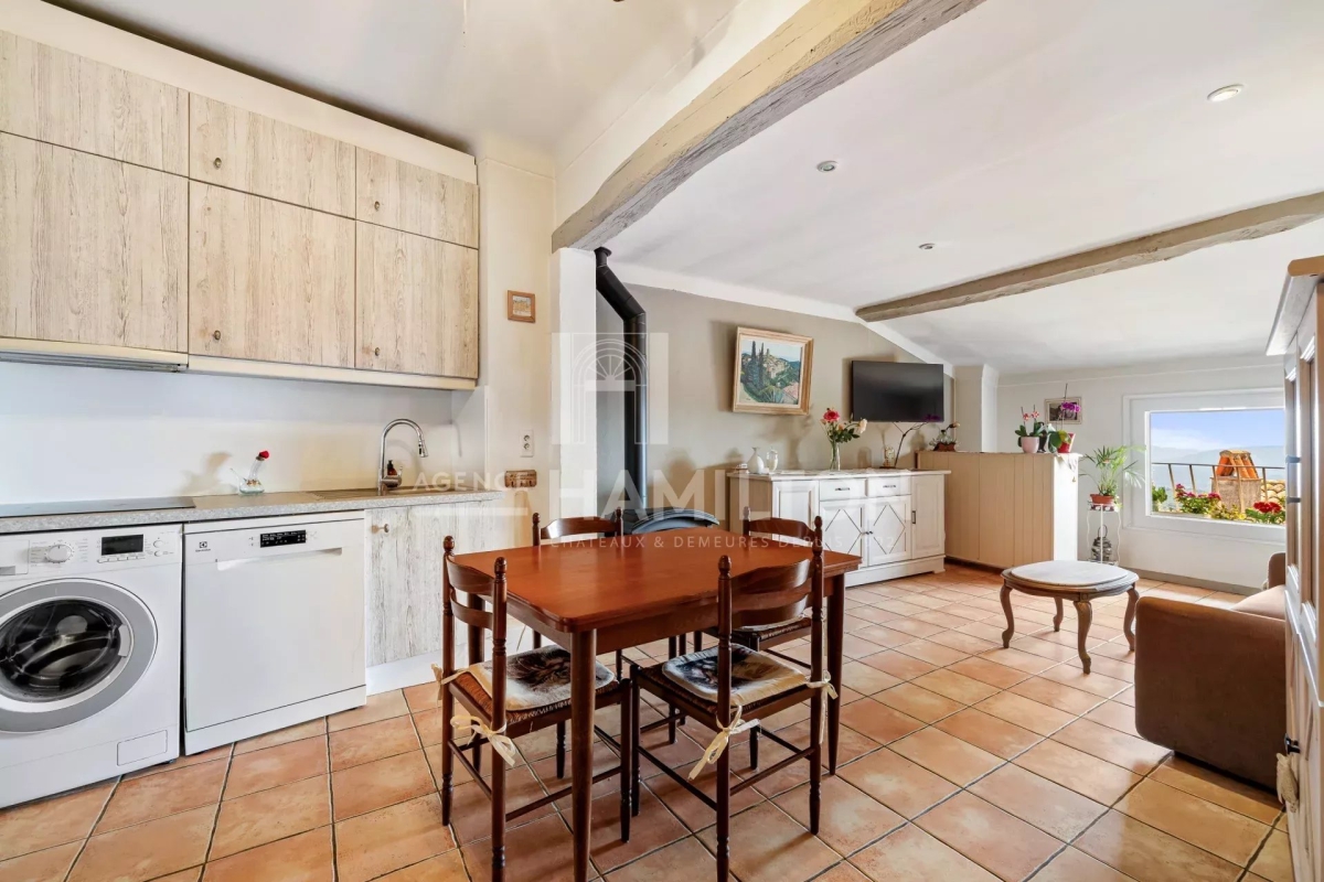 Luxury Apartment for sale in Châteauneuf-Grasse, 235 000 €, Photo 3