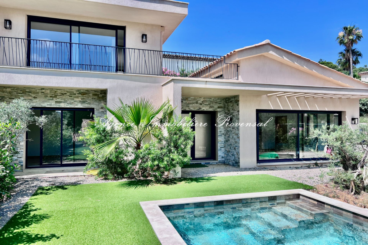 Maison de luxe à vendre à Sainte-Maxime, 1 365 000 €, Photo 1