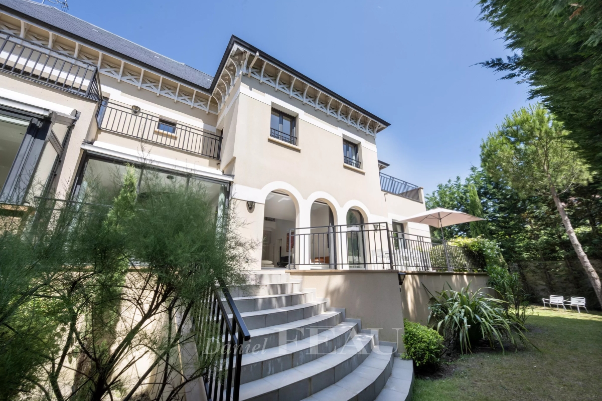 Maison de luxe à vendre à La Varenne Saint Hilaire, 2 990 000 €, Photo 3