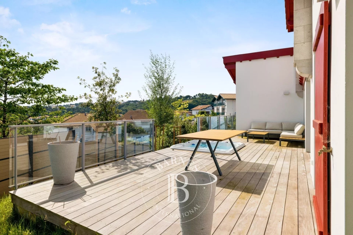 Luxury House for sale in Urrugne, 1 480 000 €, Photo 3