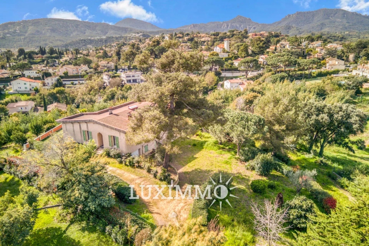 Maison de luxe à vendre à Mandelieu-la-Napoule, 1 390 000 €, Photo 1