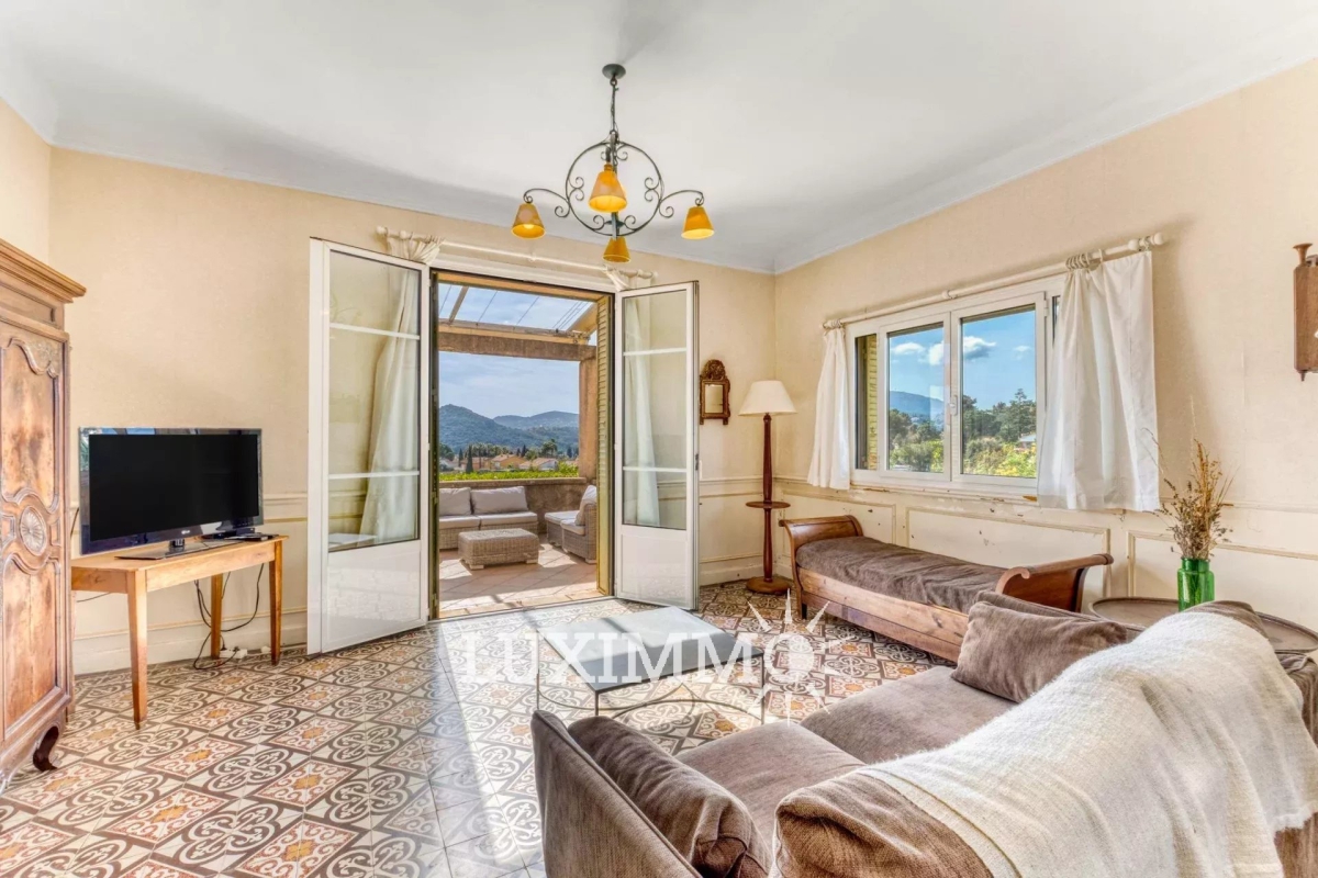 Maison de luxe à vendre à Mandelieu-la-Napoule, 1 390 000 €, Photo 5