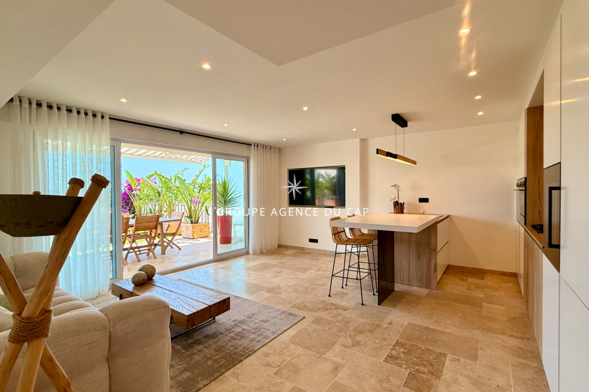 Appartement de luxe à vendre à Sainte-Maxime, 797 000 €, Photo 2