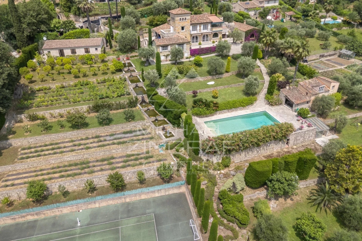 Maison de luxe à vendre à Le Bar-sur-Loup, 3 850 000 €, Photo 2