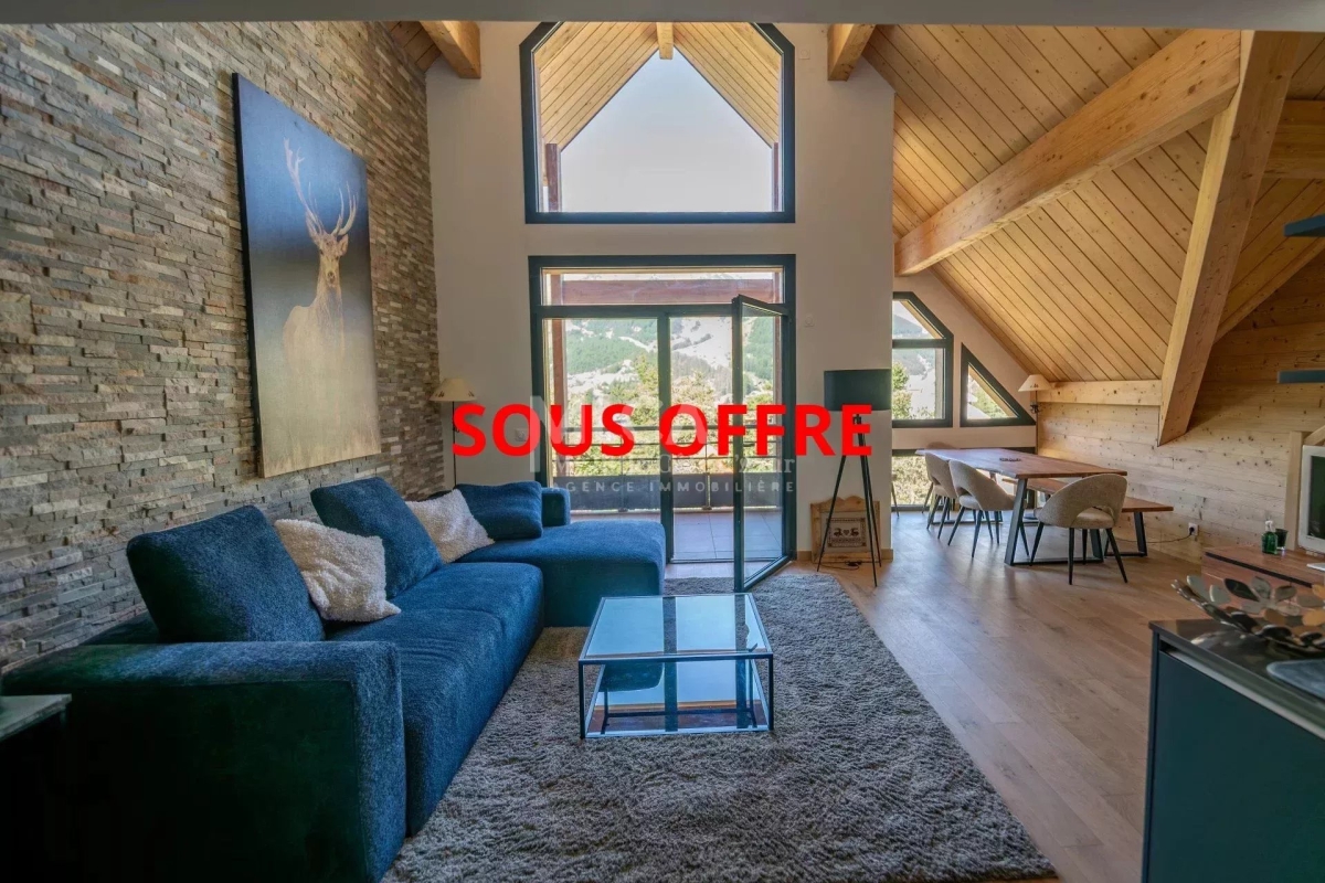 Luxury Apartment for sale in Auron, 980 000 €, Photo 1