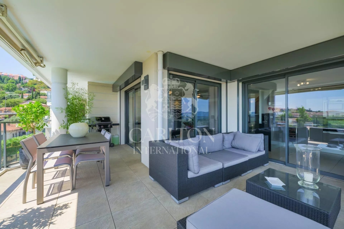 Luxury Apartment for sale in Grasse, 795 000 €, Photo 4