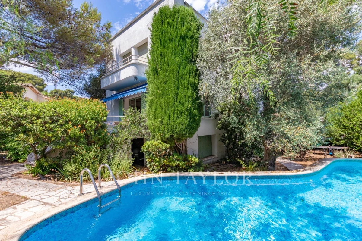 Maison de luxe à vendre à Cap d'Antibes, 1 950 000 €, Photo 1
