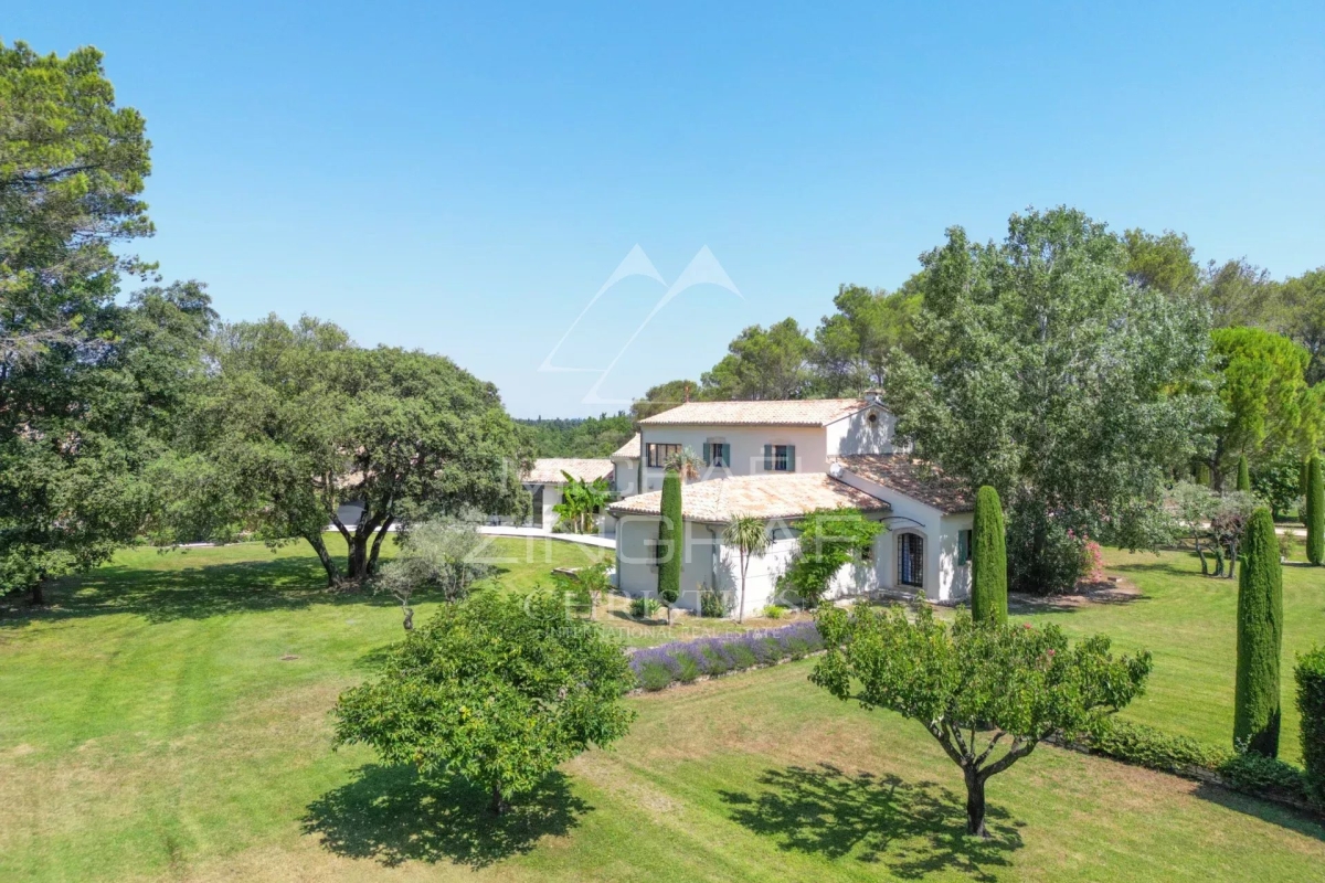 Maison de luxe à vendre à L Isle-sur-La-Sorgue, 4 900 000 €, Photo 2