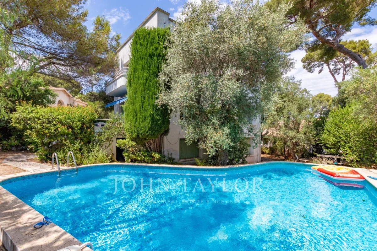 Maison de luxe à vendre à Cap d'Antibes, 1 950 000 €, Photo 2