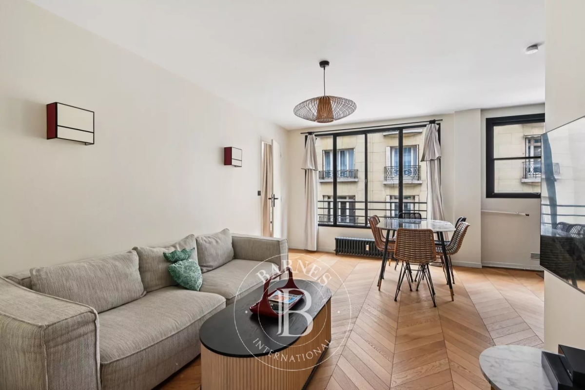 Appartement de luxe à vendre à Paris 7ème, 990 000 €, Photo 1
