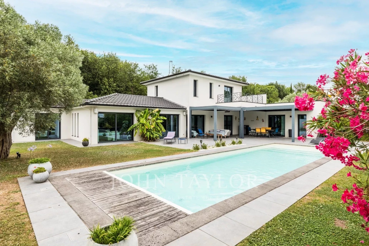 Maison de luxe à vendre à Bouliac, 1 390 000 €, Photo 1