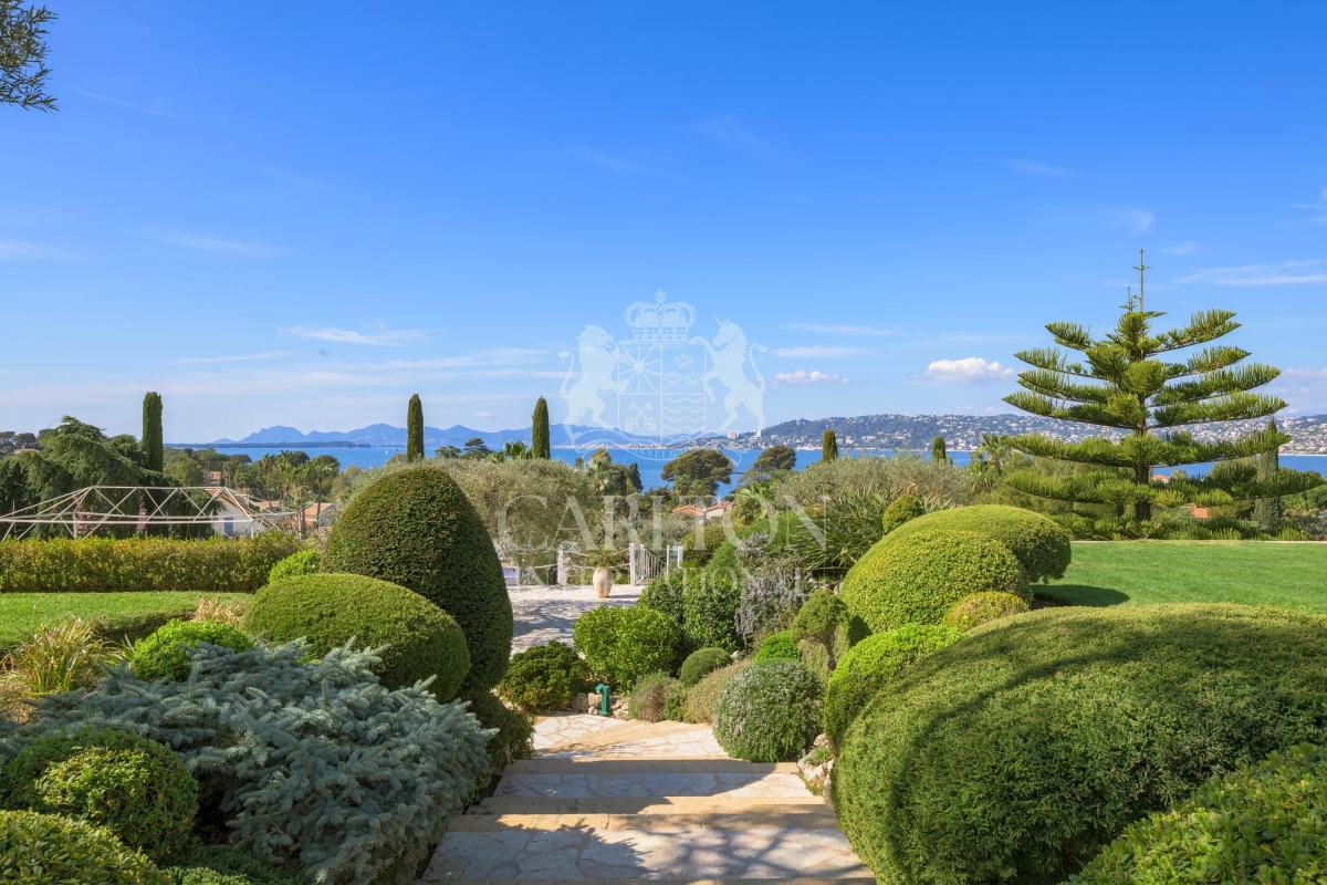 Maison de luxe à vendre à Cap d'Antibes, 28 000 000 €, Photo 1