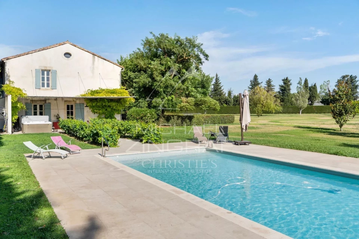 Luxury House for sale in Eyragues, 1 900 000 €, Photo 2