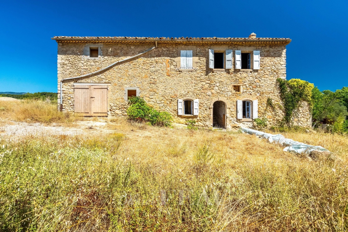 Luxury House for sale in Grambois, 795 000 €, Photo 2