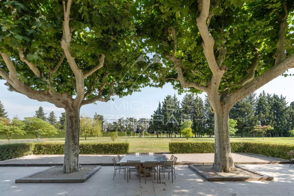 Luxury House for sale in Eyragues, 1 900 000 €, Photo 4