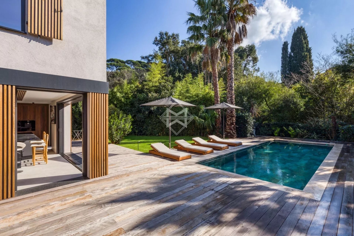 Luxury House for sale in La Croix-Valmer, 2 300 000 €, Photo 3