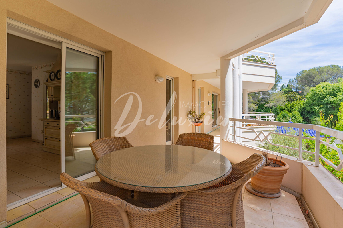 Luxury Apartment for sale in Saint-Raphaël, 930 000 €, Photo 3