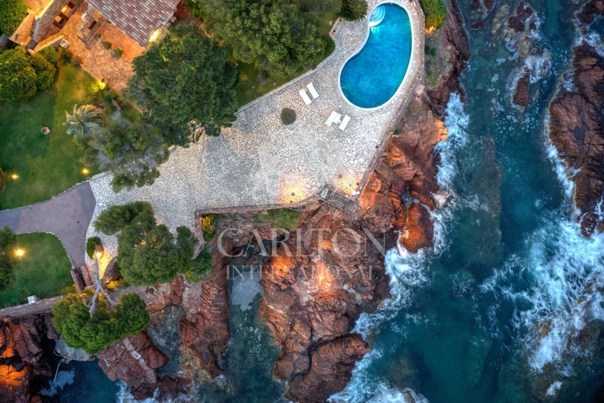 Luxury House for sale in Théoule-sur-Mer, 18 000 000 €, Photo 1
