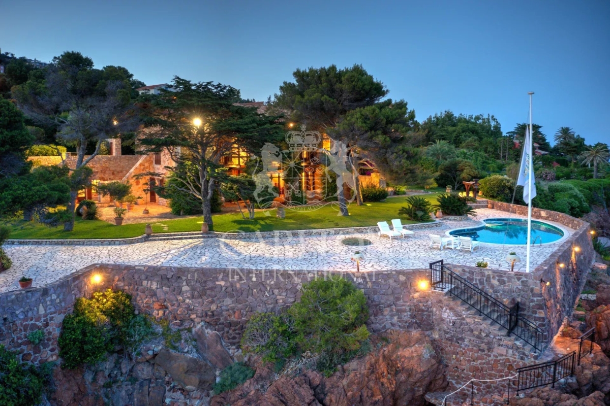 Luxury House for sale in Théoule-sur-Mer, 18 000 000 €, Photo 6