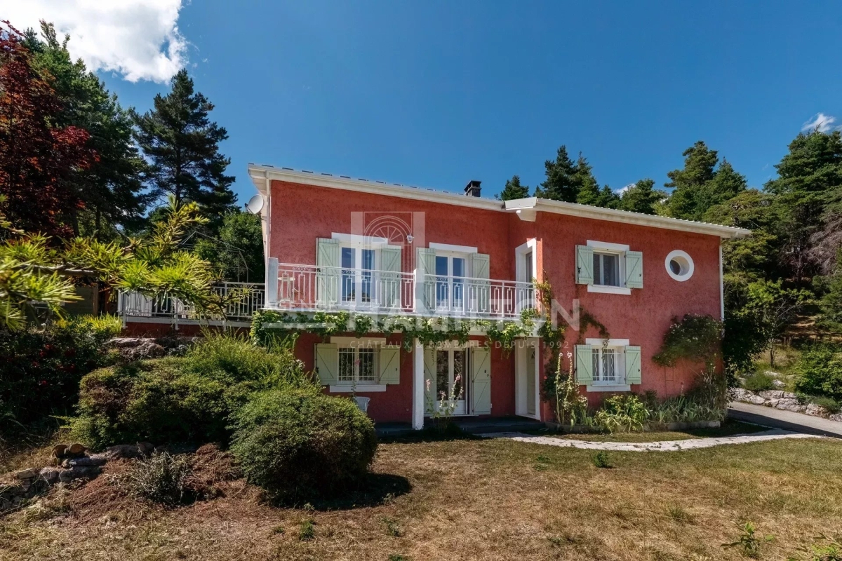 Luxury House for sale in Andon, 450 000 €, Photo 1