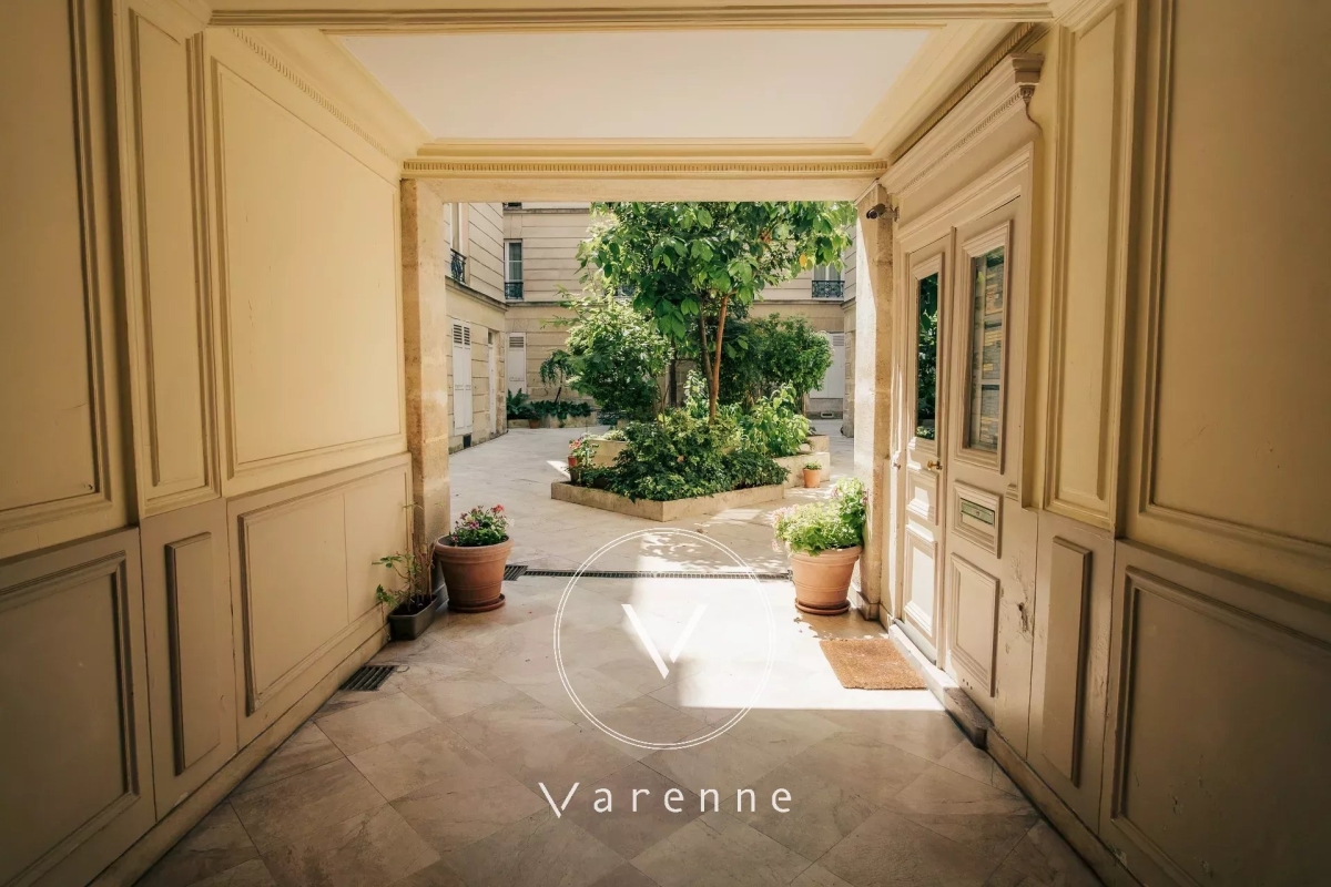 Luxury Apartment for sale in Paris 7Ème, 1 449 000 €, Photo 5