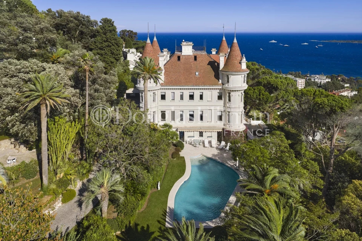 Maison de luxe à vendre à Cannes, 28 900 000 €, Photo 1