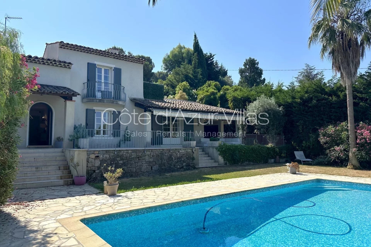 Maison de luxe à louer à Mougins, 5 500 €, Photo 1