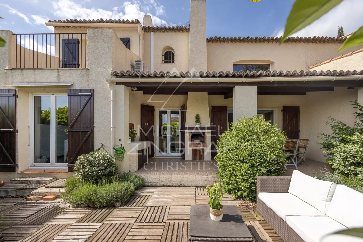 Luxury House for sale in Nice, 995 000 €, Photo 1