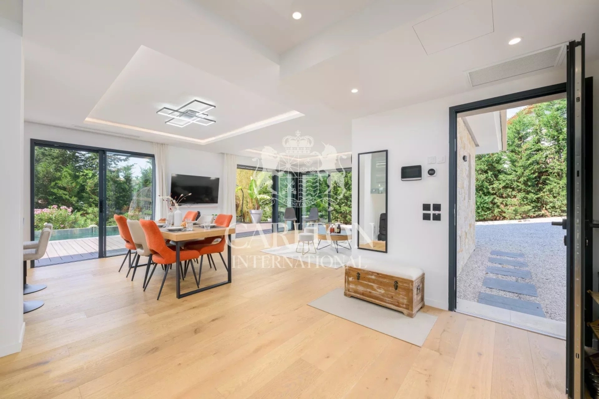 Maison de luxe à louer à Mougins, 12 000 €, Photo 4