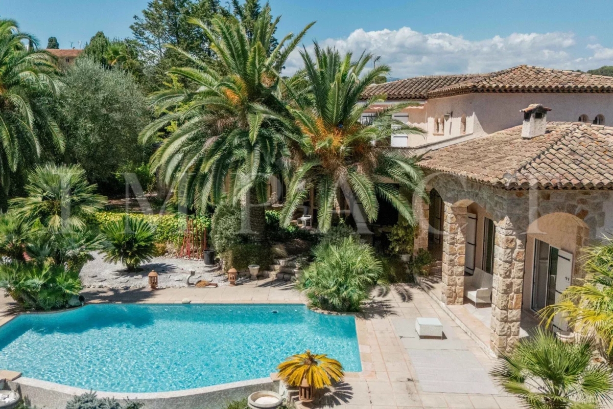 Luxury House for sale in Mougins, 1 780 000 €, Photo 1